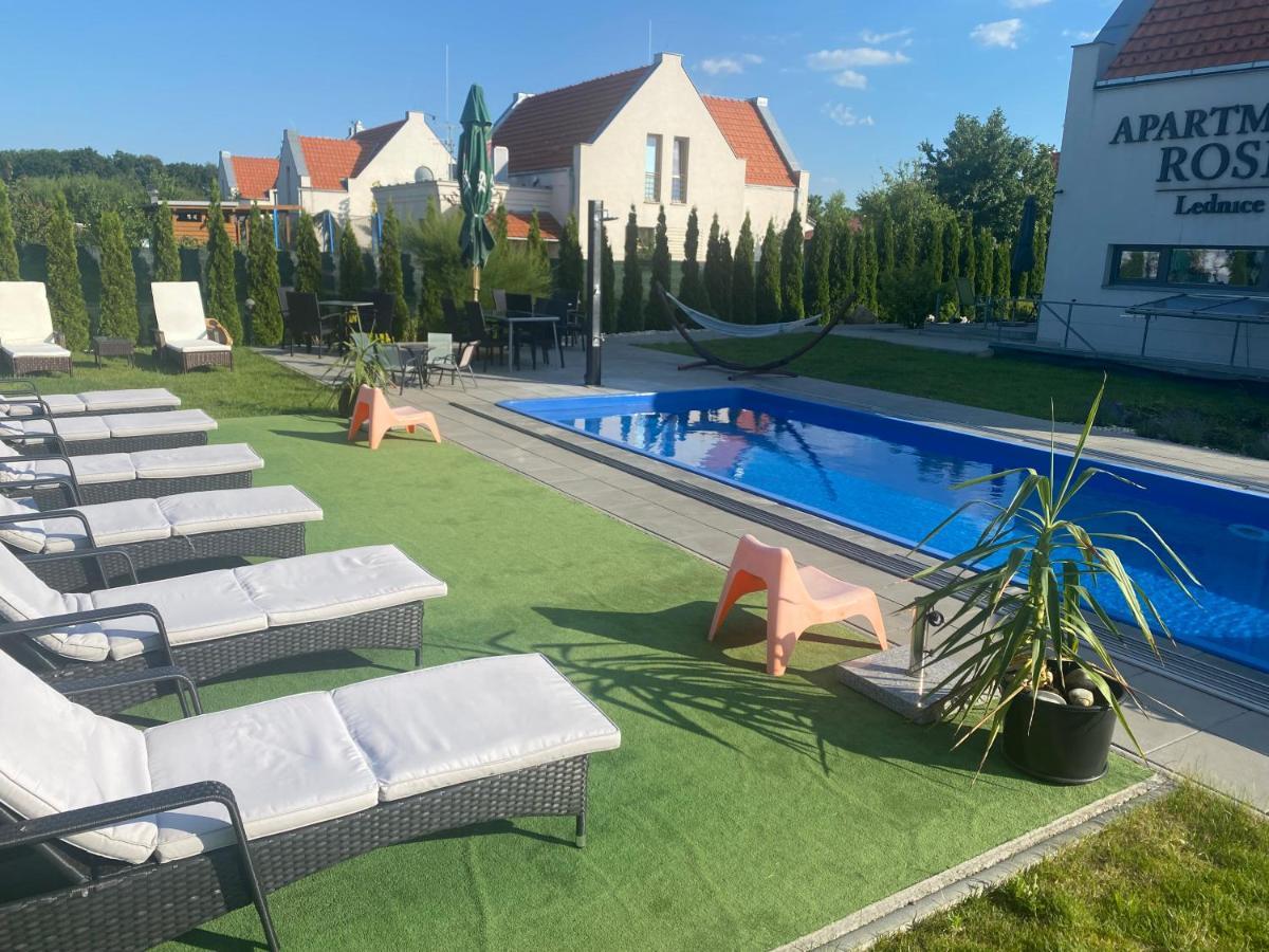 Apartmany Rose Леднице Екстериор снимка