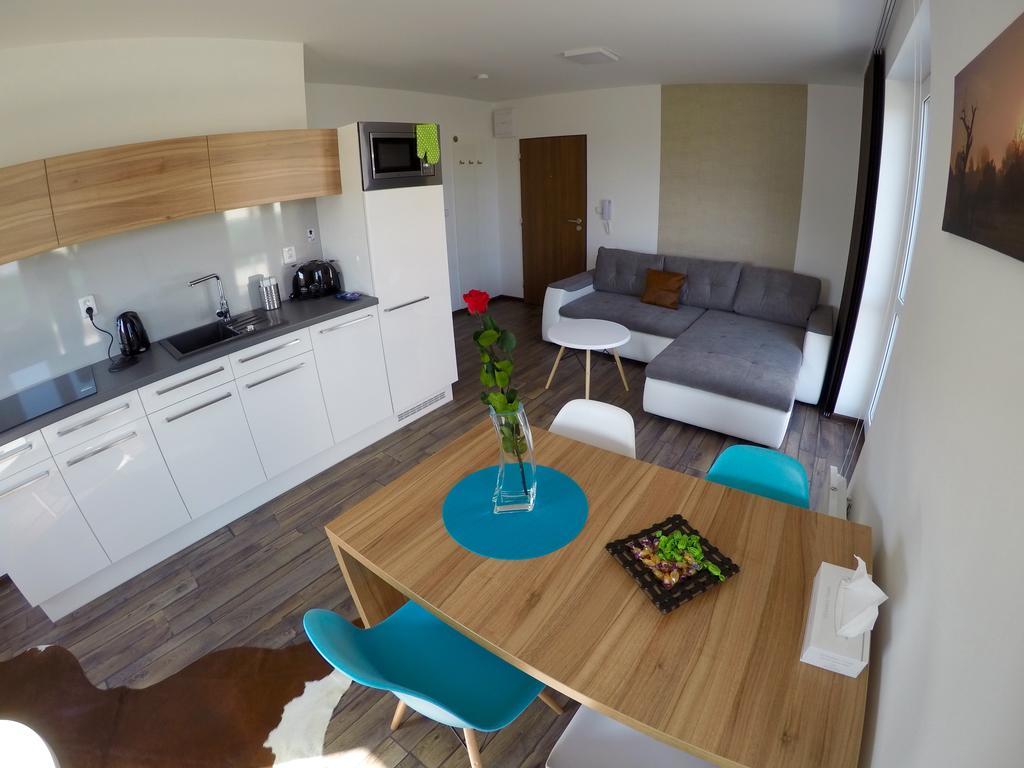 Apartmany Rose Леднице Екстериор снимка