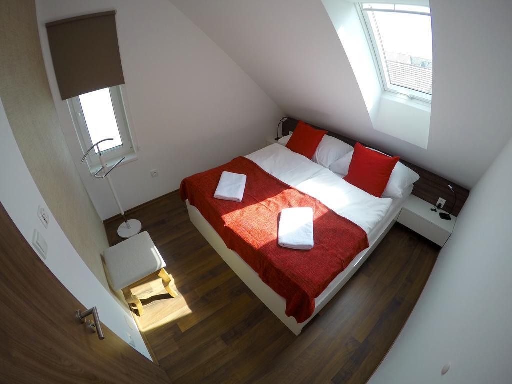 Apartmany Rose Леднице Екстериор снимка