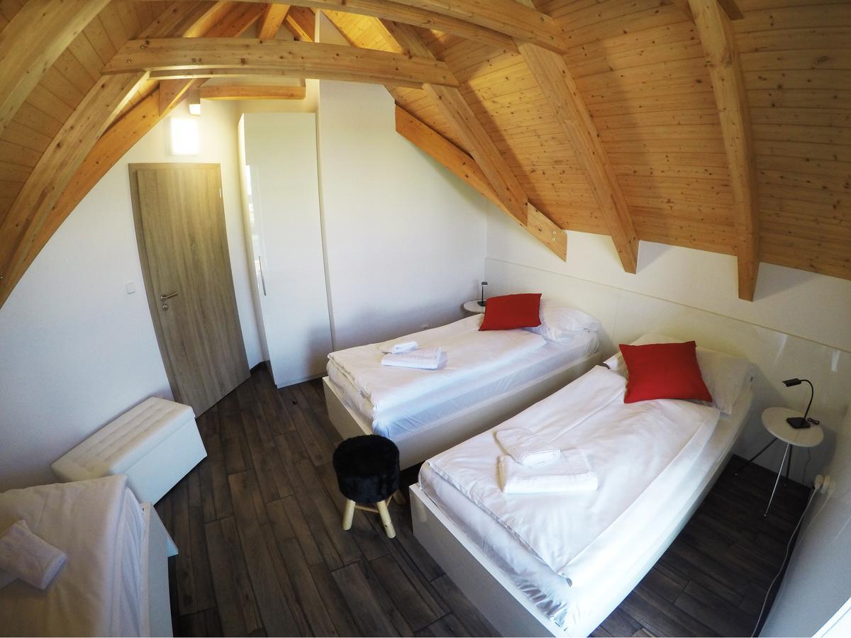 Apartmany Rose Леднице Екстериор снимка